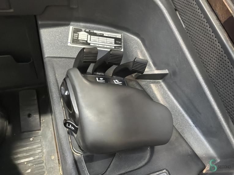Reachtrucks Electric Jungheinrich ETV 216 2013 Cabin