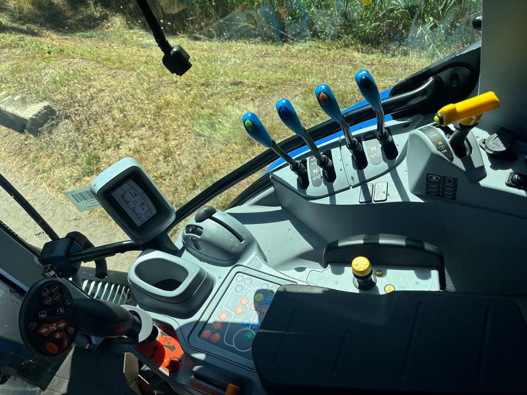New Holland T6 145 DC (NIEUW)