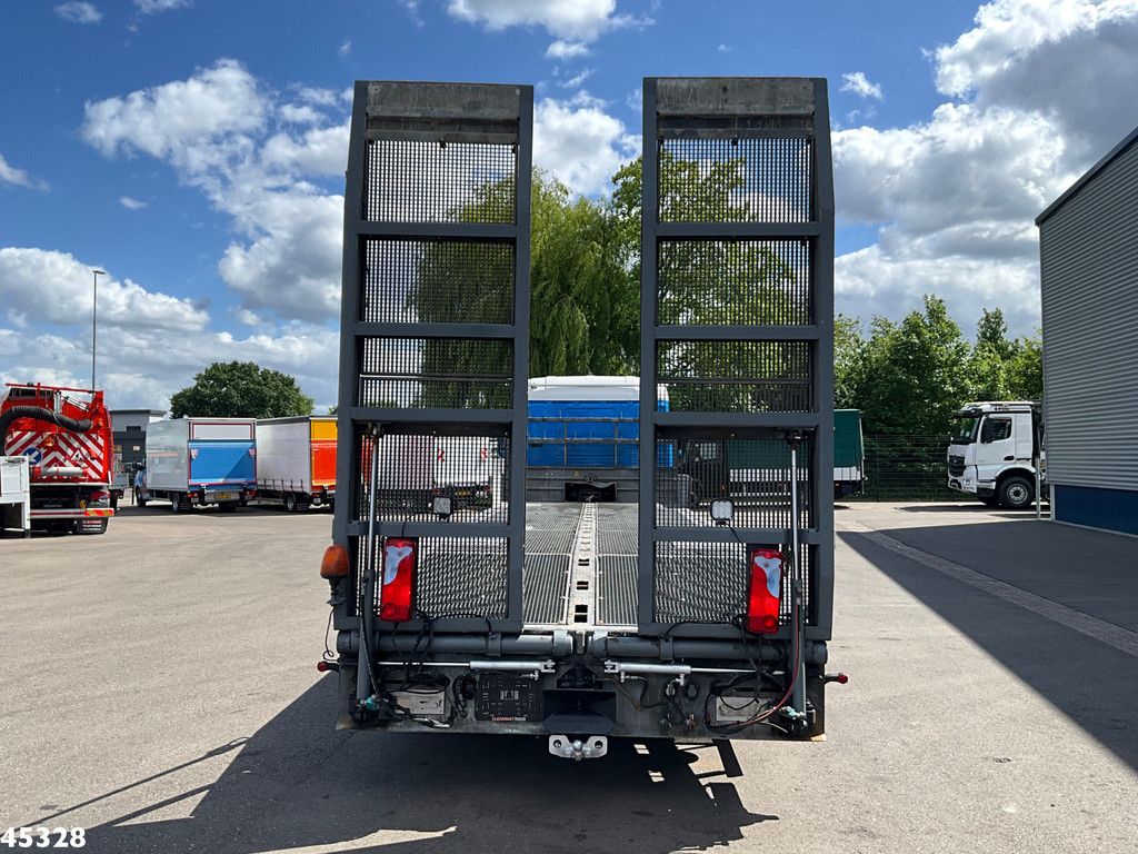 Scania P 410 8x2 Euro 6 Retarder Autotransporter met hydraulische oprijrampen