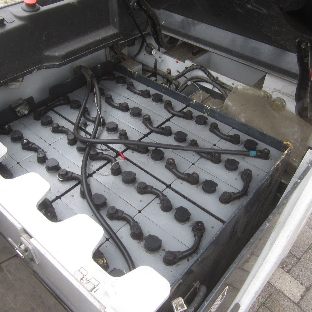 Unicarriers L18Q, elek., triplomast, side shift.