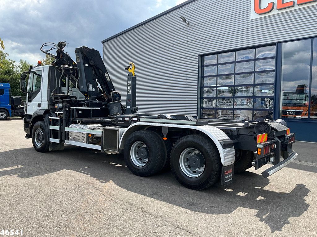 Iveco Trakker AD410T 6x4 Euro 6 Hiab 18 Tonmeter laadkraan