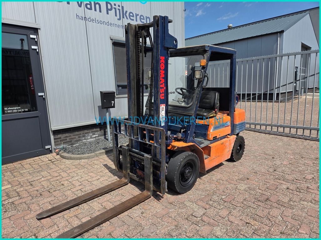 Komatsu FG25 2.5t Nissan motor + sideshift