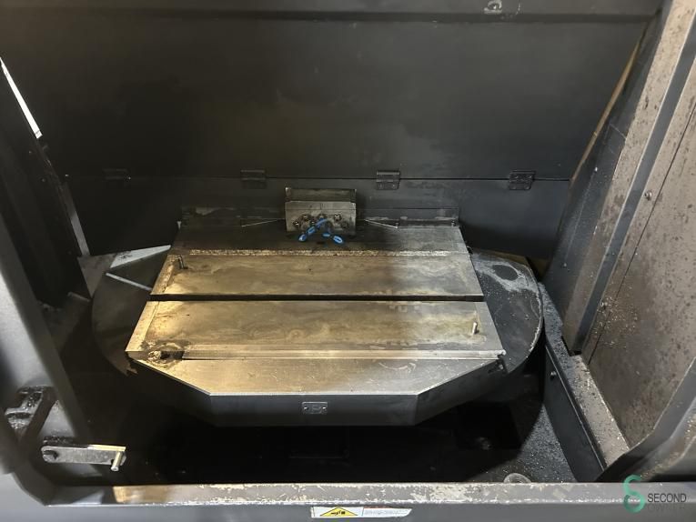Freesmachines universeel Hwacheon VESTA-610D 2013