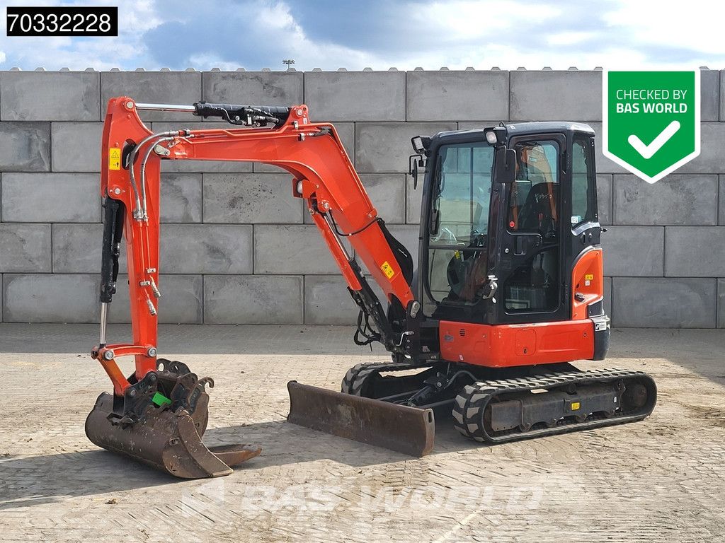 Kubota U36 -4 3 Buckets