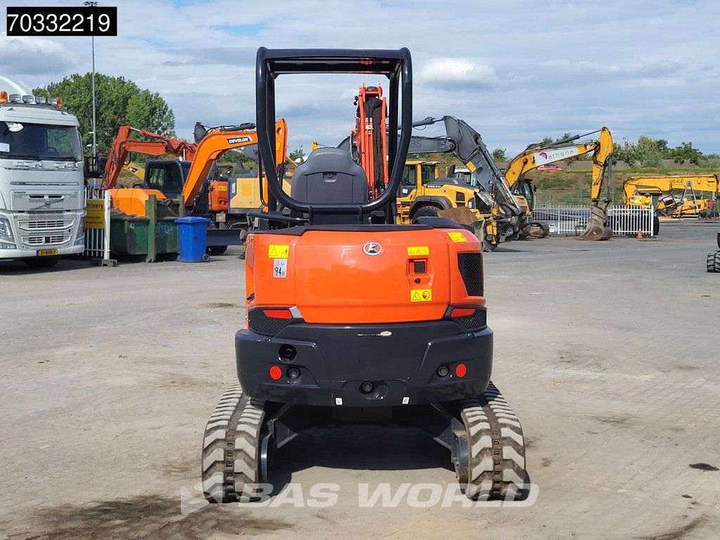 Kubota U36 -4 3 Buckets - Like New!