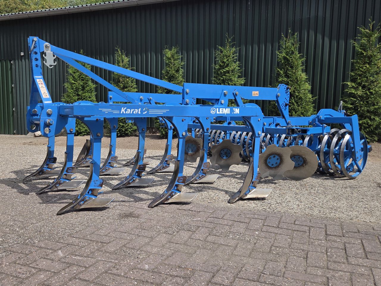 Lemken Karat 9 Cultivator Vleugelcultivator
