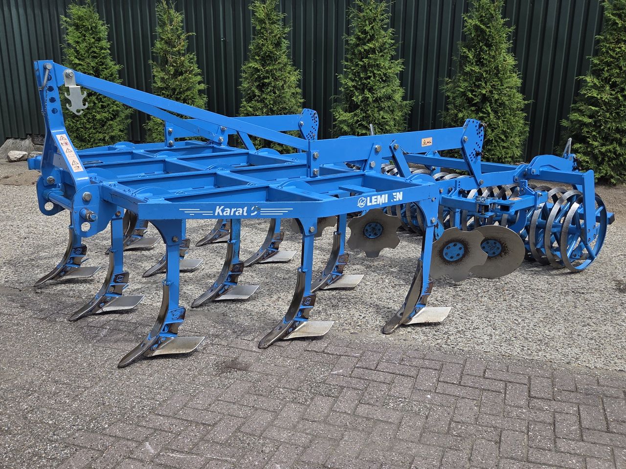 Lemken Karat 9 Cultivator Vleugelcultivator