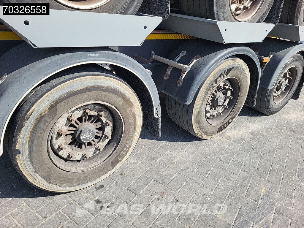 Kässbohrer CS APK 10/26 Lift Axle Stack