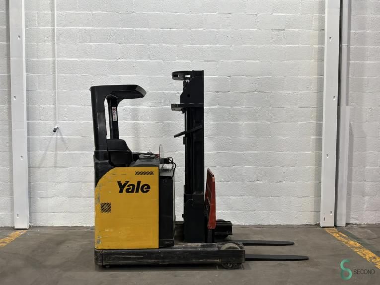 Schubmaststapler Elektrisch Yale MR16N 2005