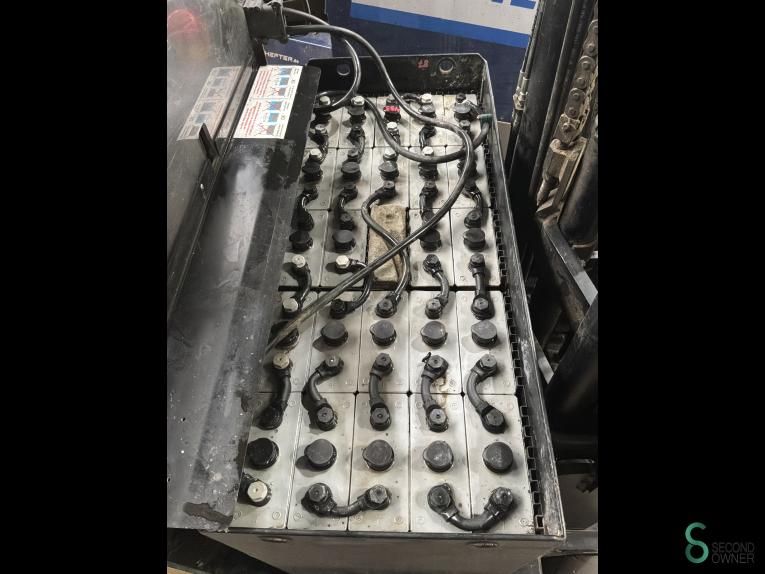 Schubmaststapler Elektrisch Yale MR16N 2005