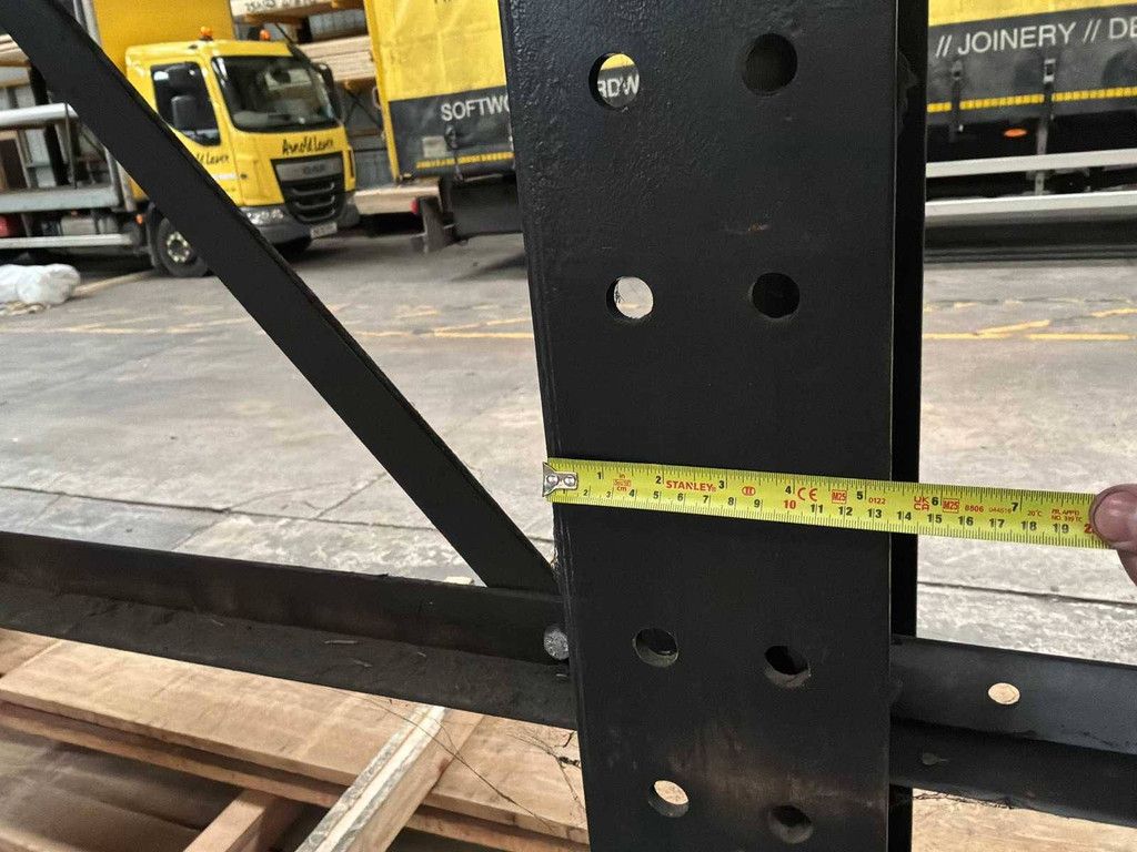 Double-sided cantilever racking 8x48