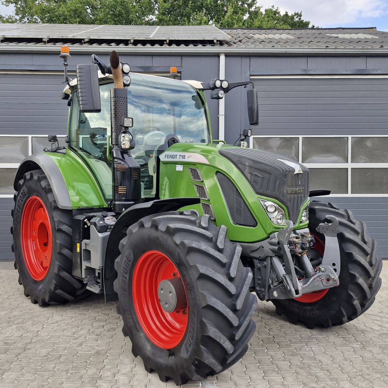 Fendt 718 vario S4 profi plus