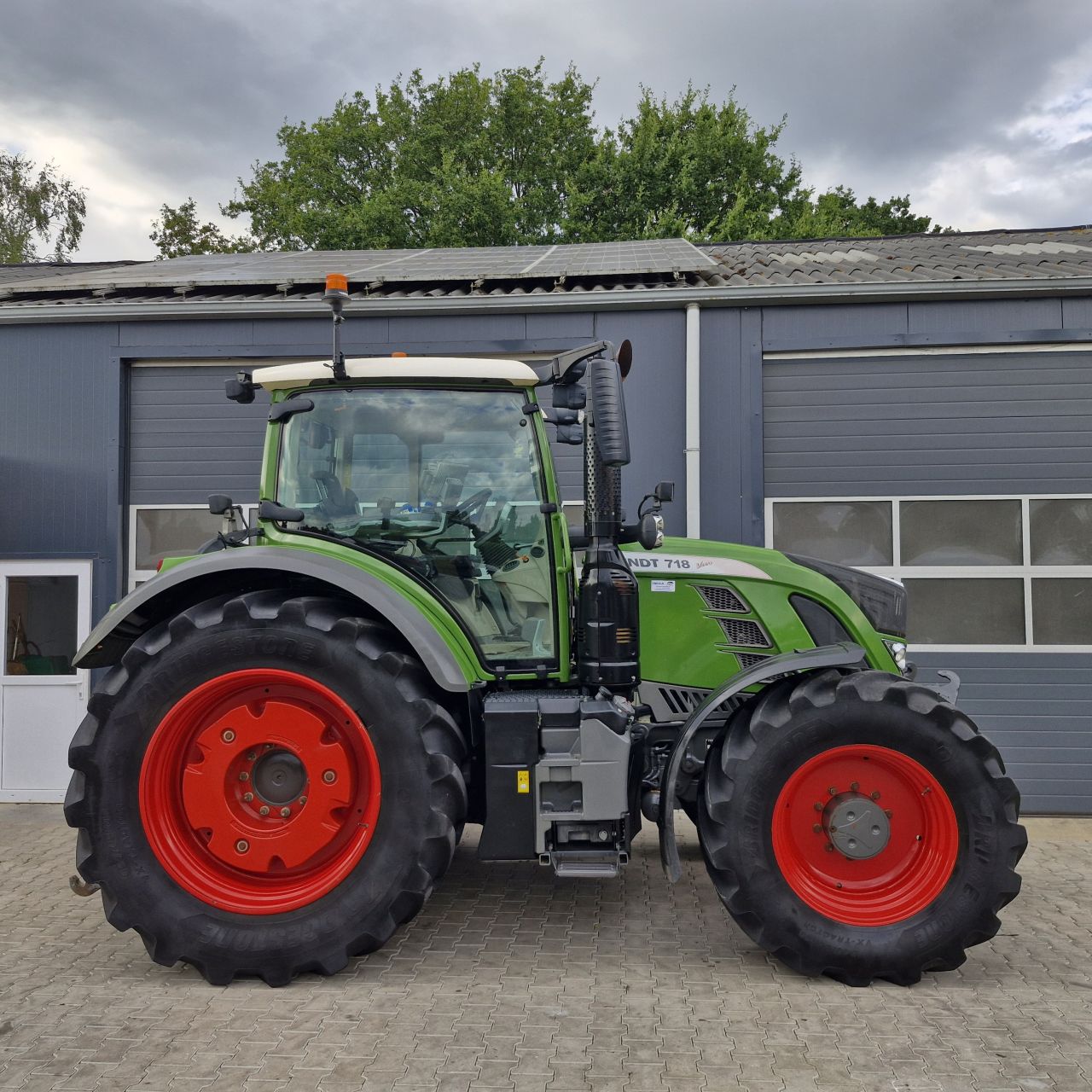 Fendt 718 vario S4 profi plus