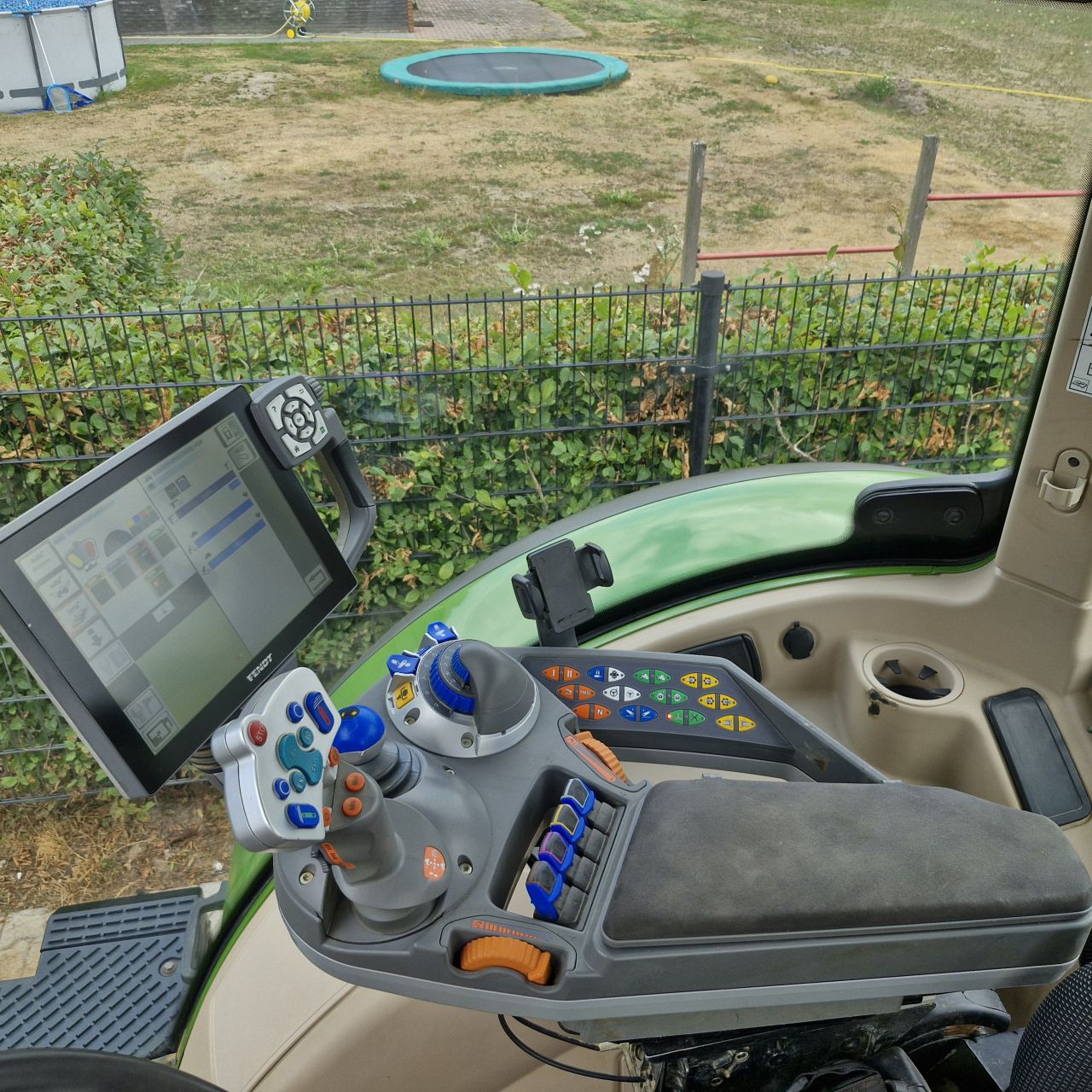 Fendt 718 vario S4 profi plus