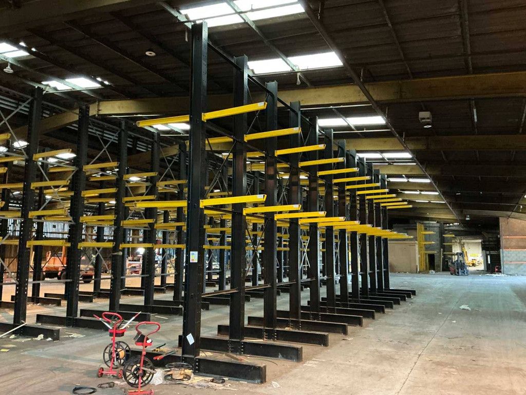 Doppelseitiges Kragarmregal 5x20