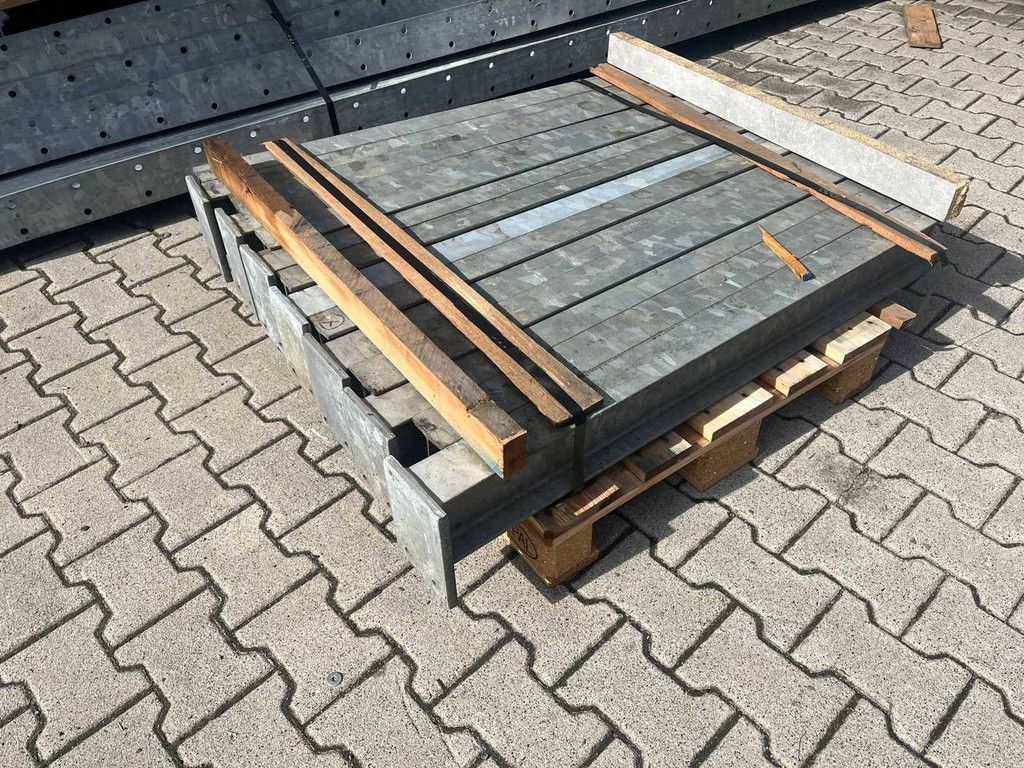 Doppelseitiges Kragarmregal 4x16