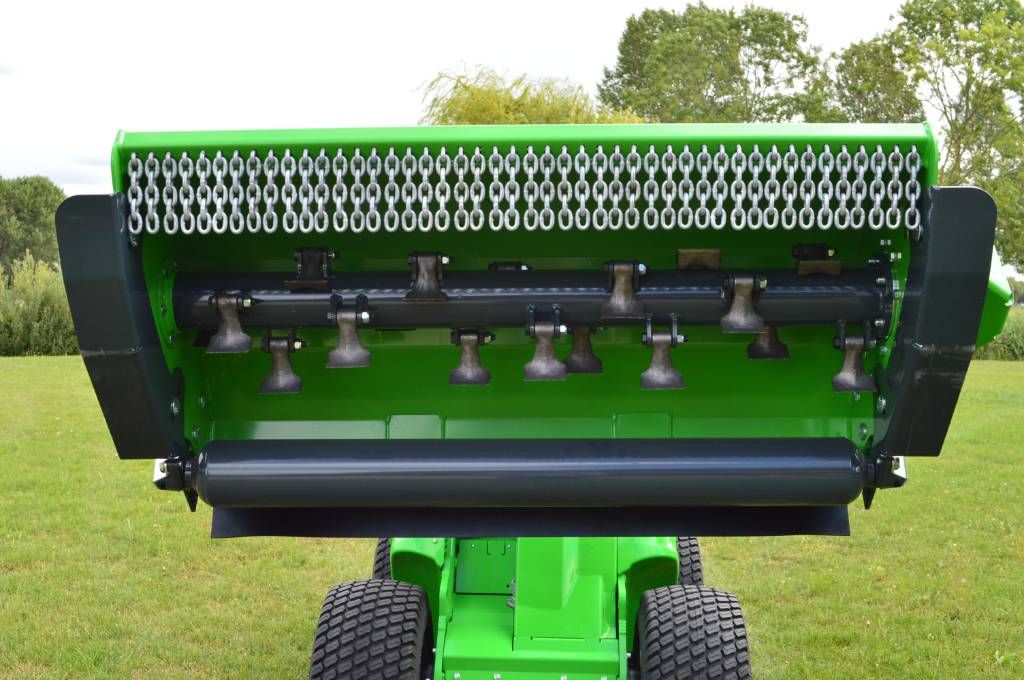 Avant 1350 Klepelmaaier