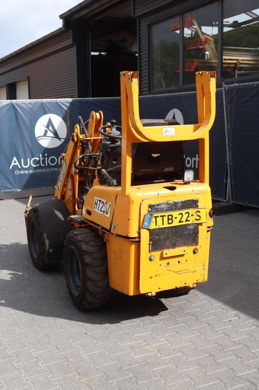 Wiellader WCM FOX HT25J Diesel 18.5kW 2008