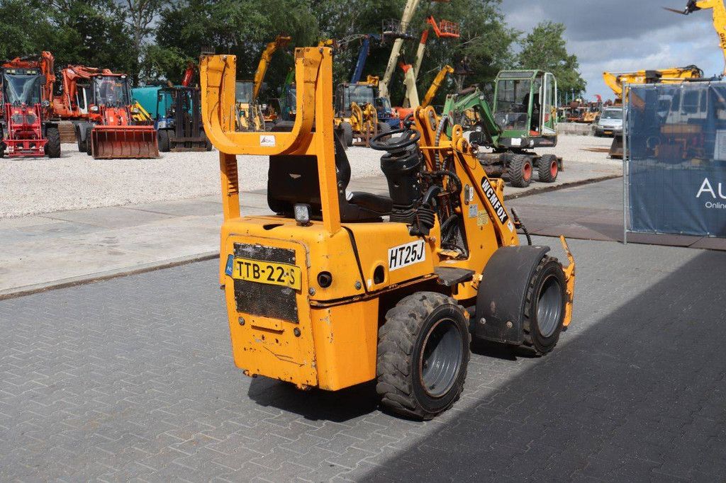 Wiellader WCM FOX HT25J Diesel 18.5kW 2008
