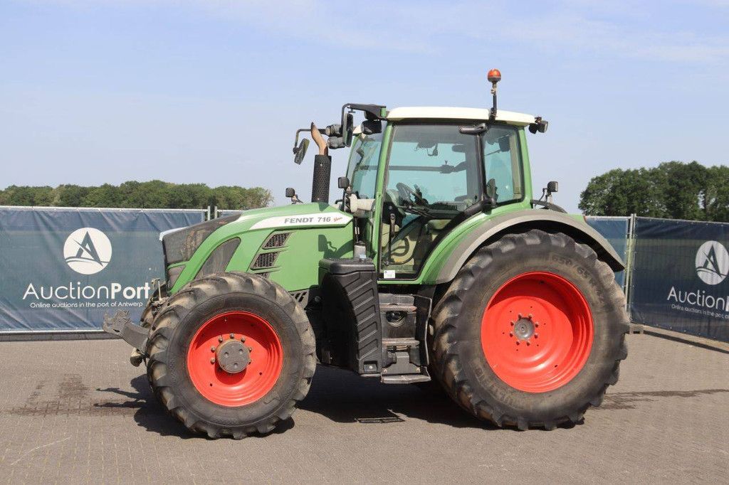 Tractor Fendt 716 Vario Diesel