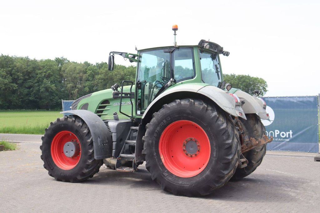 Fendt 927 Vario Diesel Tractor