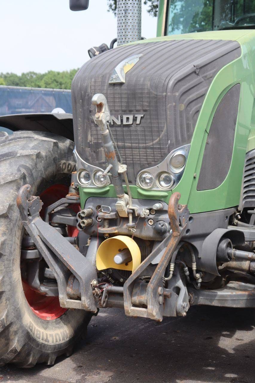 Fendt 927 Vario Diesel Tractor