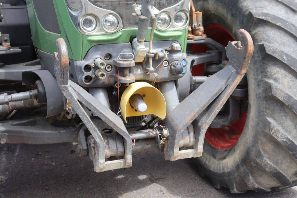 Fendt 927 Vario Diesel Tractor