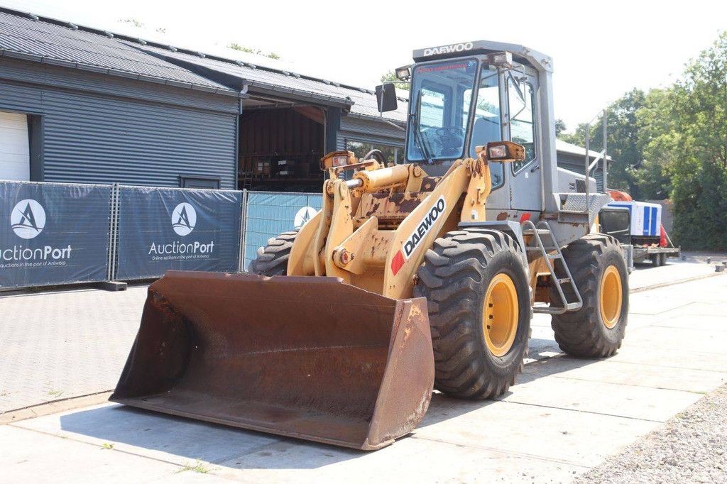 Daewoo Mega 200 Diesel Wheel Loader 101kW 1996