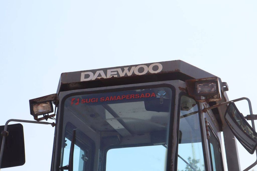 Daewoo Mega 200 Diesel Wheel Loader 101kW 1996