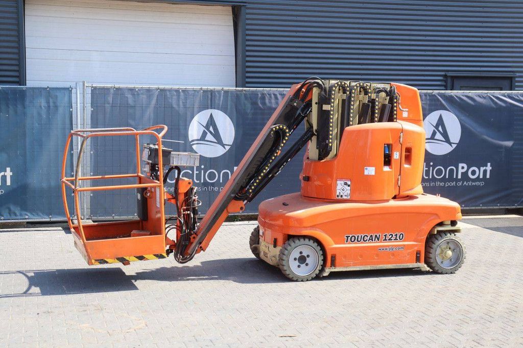 JLG Toucan 1210 Electric Mast Lift 200kg 12m 2005