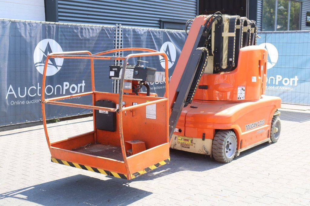 JLG Toucan 1210 Electric Mast Lift 200kg 12m 2005