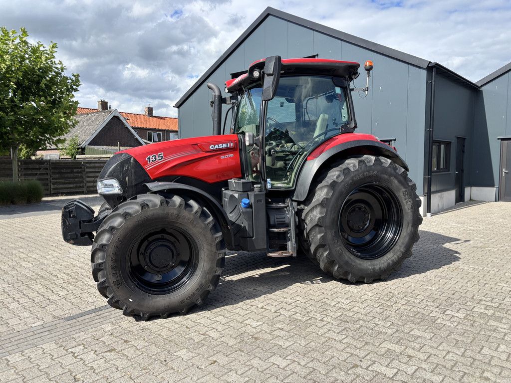 Case IH Maxxum 135. Vooras en Cabine vering, 40km eco