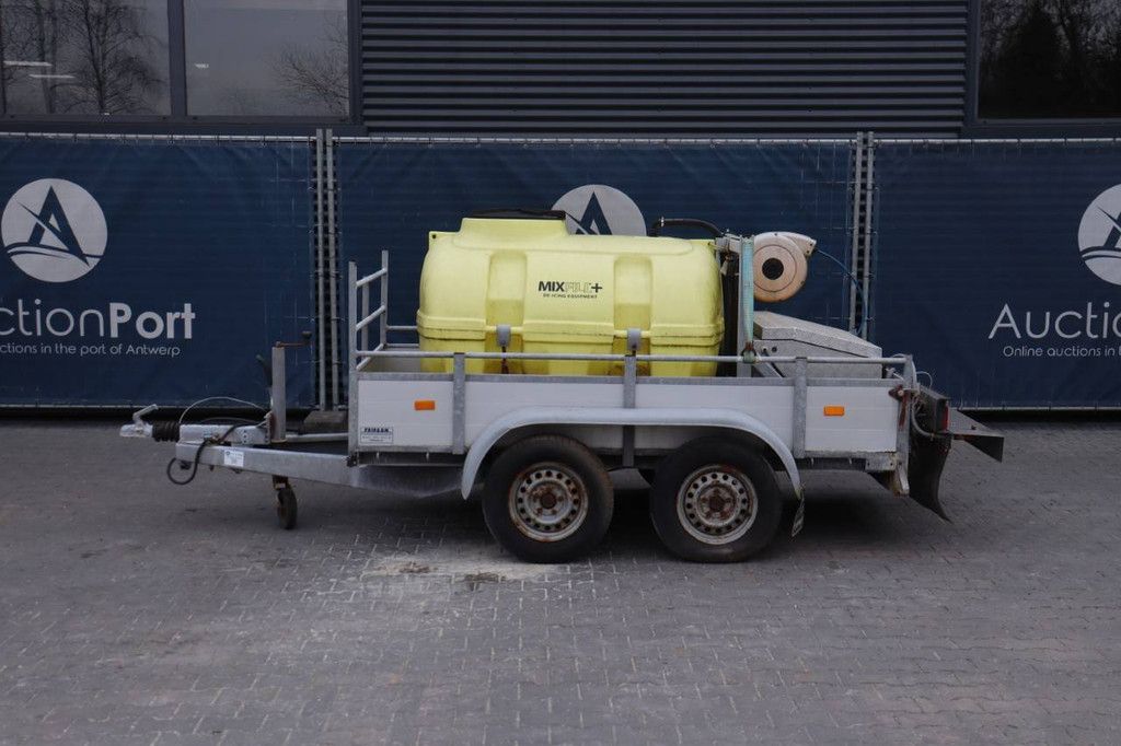 Trailer Hapert 2013