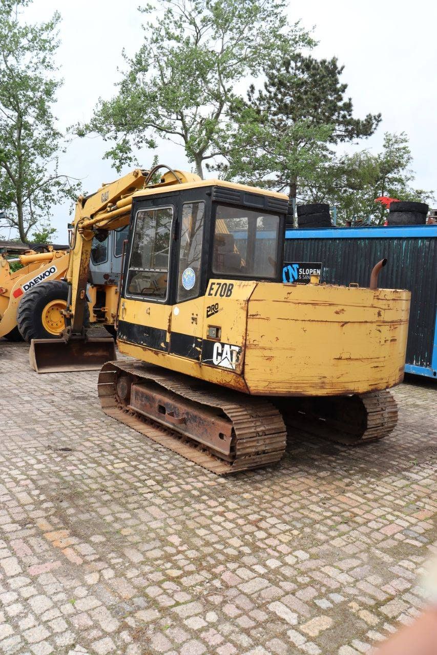 Raupenbagger Caterpillar E70B Diesel 40kW