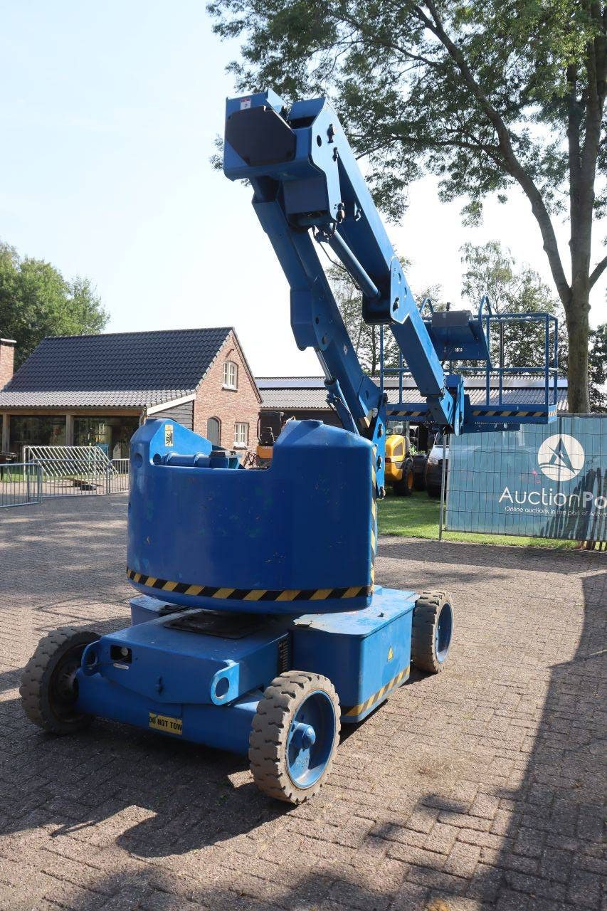 JLG N40ELECTRIC Articulated Boom Lift Electric 14.1m 1998 (Margin)