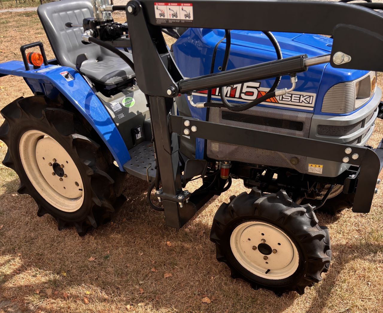 Iseki TM15 4x4 met nieuwe voorlader en grote beurt
