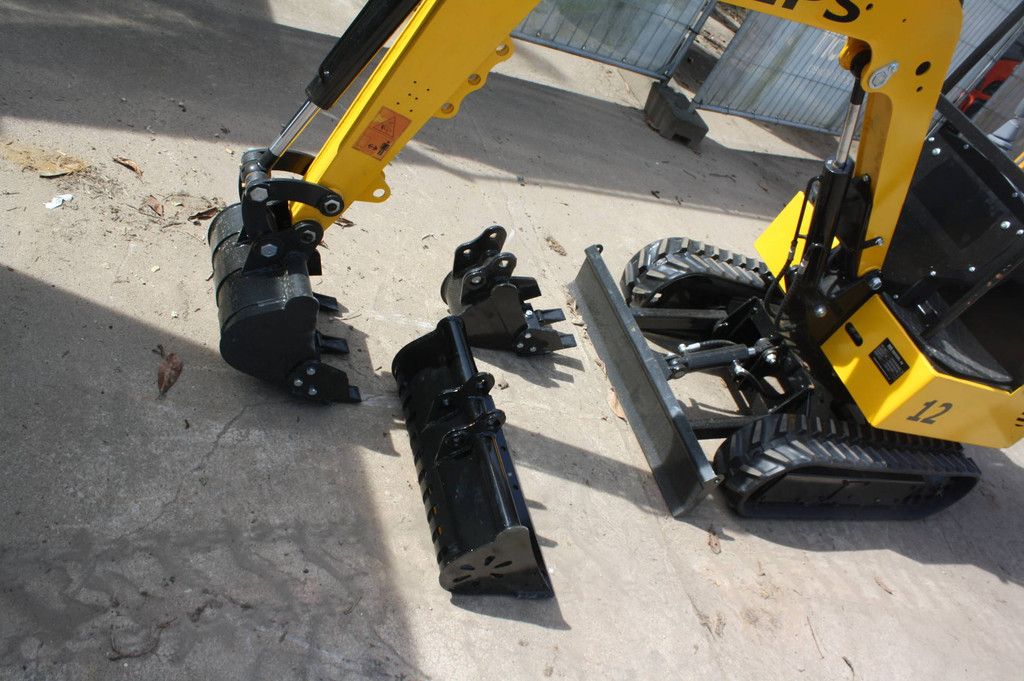 Minibagger Nuoman EPS NM-E12 Diesel 7kW Demo