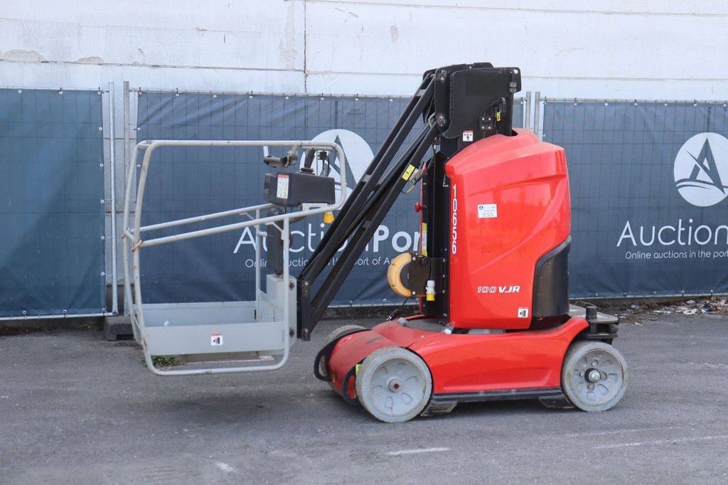 Mast lift Manitou 100 VJR Electric 9.9m 2017