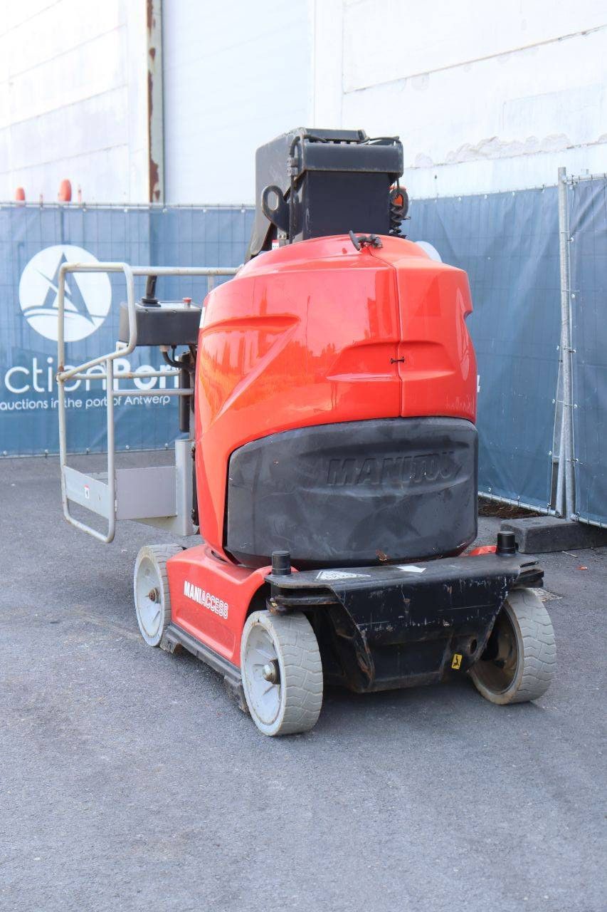 Masthoogwerker Manitou 100VJR Elektrisch 9.85m 2014