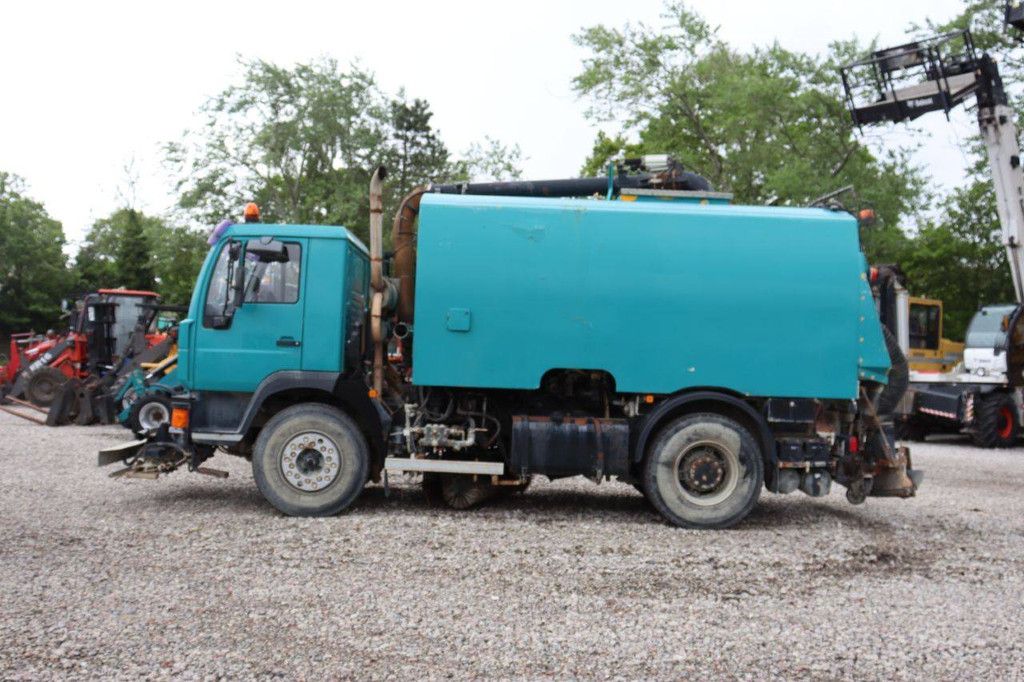 Straßenkehrmaschine MAN VIAJET 7 R/HS Diesel 2005