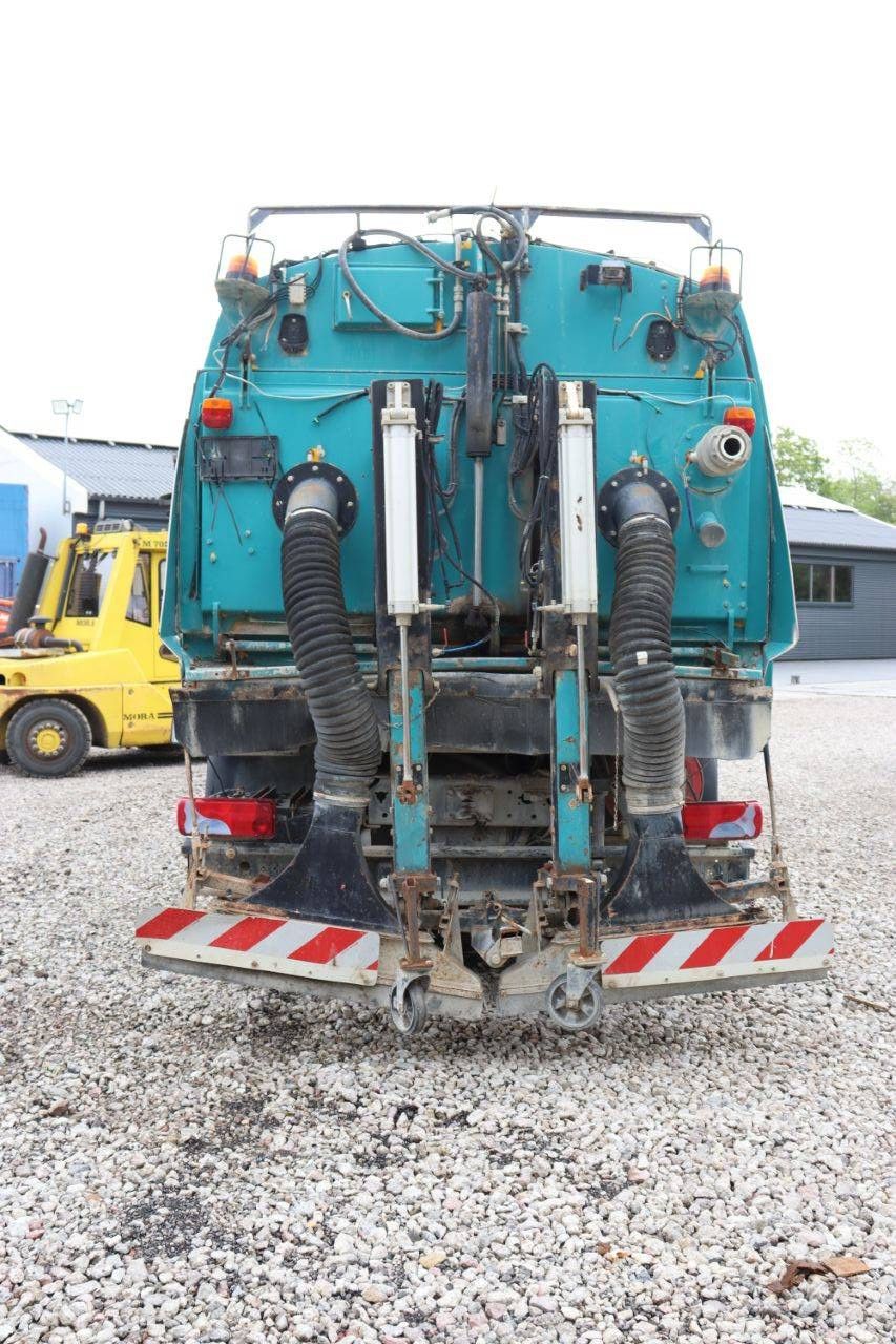 Straßenkehrmaschine MAN VIAJET 7 R/HS Diesel 2005