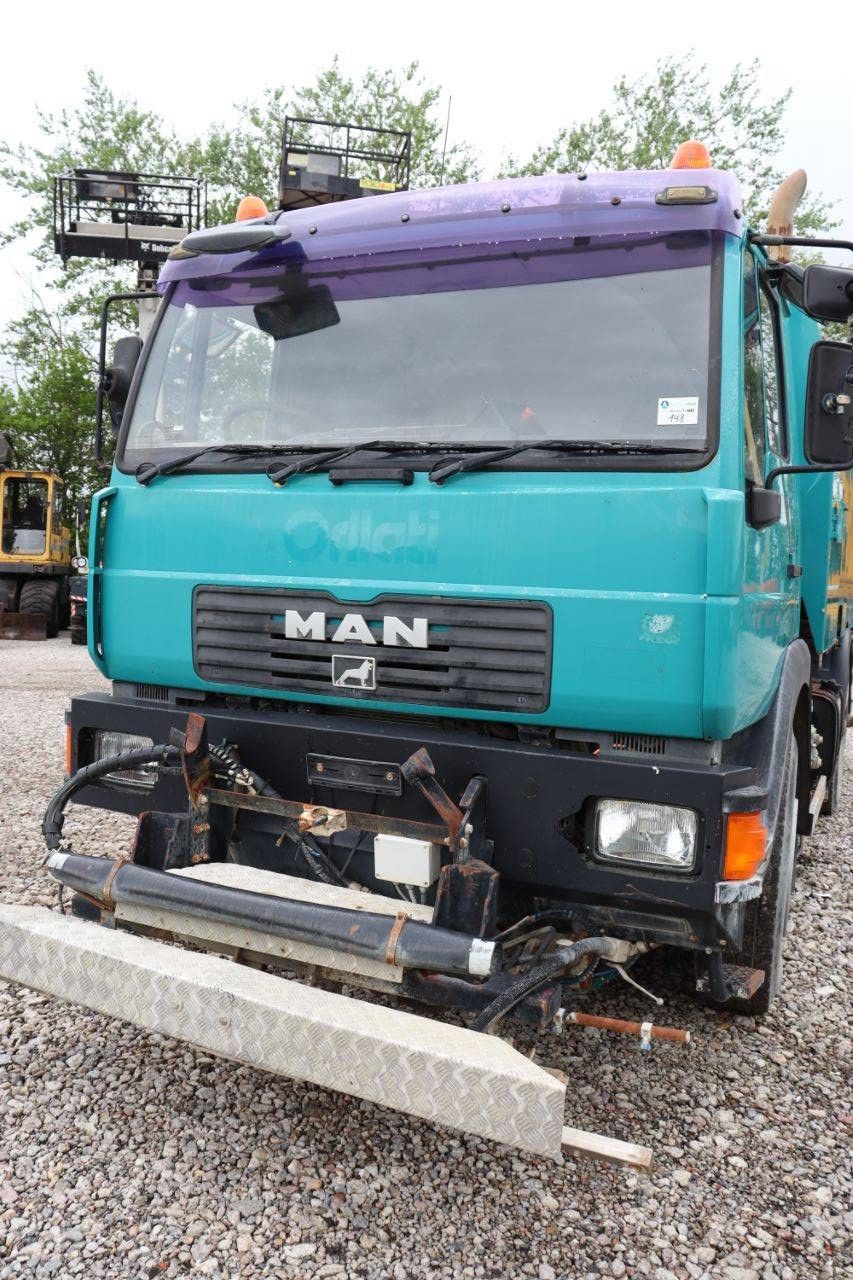Straßenkehrmaschine MAN VIAJET 7 R/HS Diesel 2005