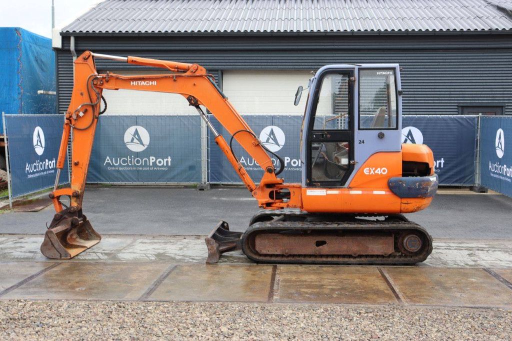Rupsgraafmachine Hitachi EX40-2 Diesel 26.5kW 2000