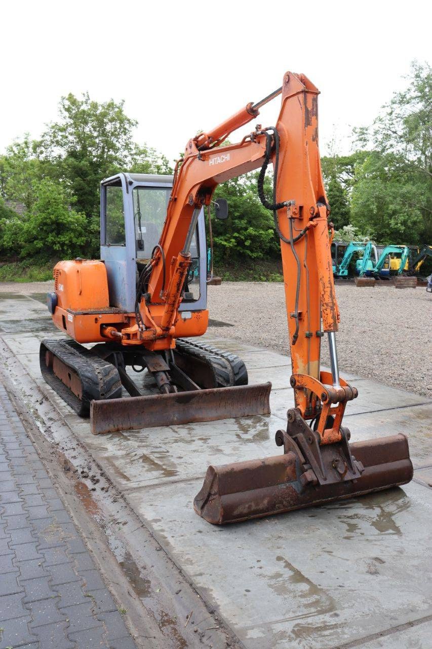 Rupsgraafmachine Hitachi EX40-2 Diesel 26.5kW 2000
