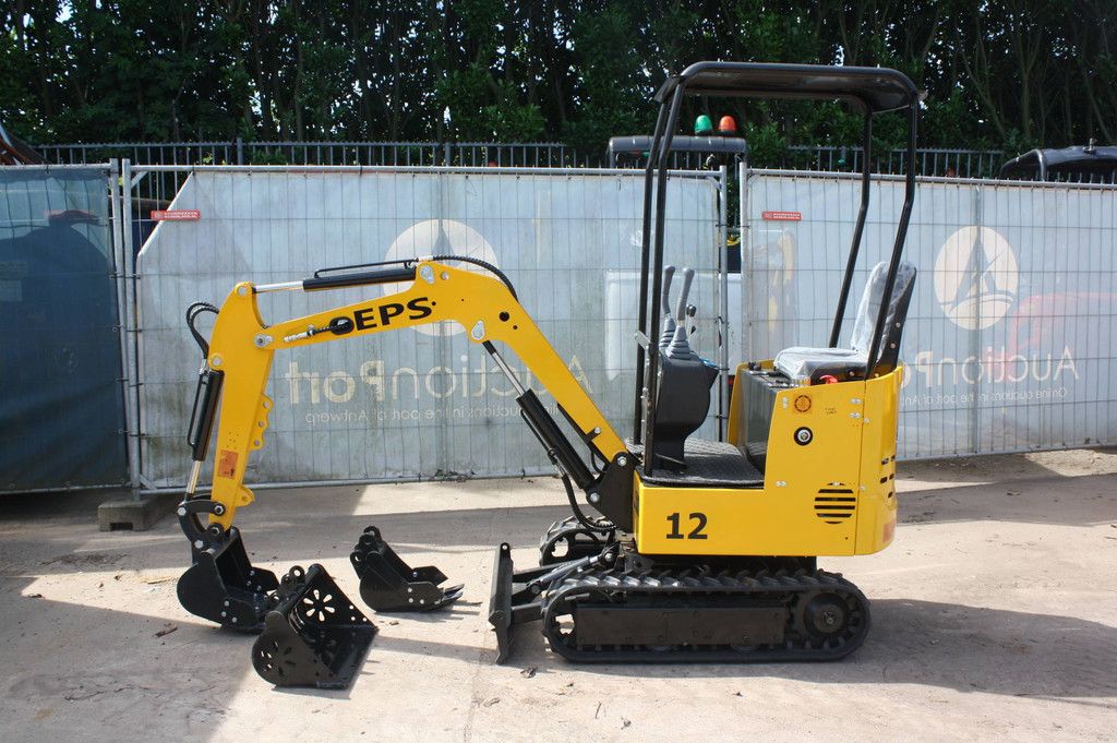 Mini excavator Nuoman EPS NM-E12 Diesel 7kW Demo