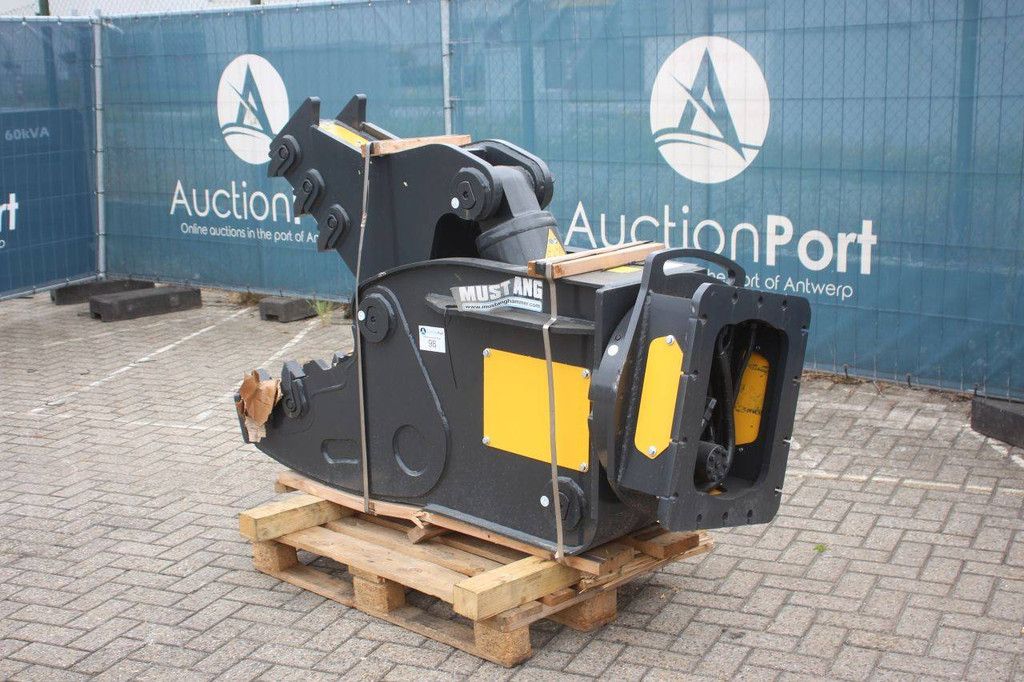 Mustang RH16 Concrete Crusher 2022 New
