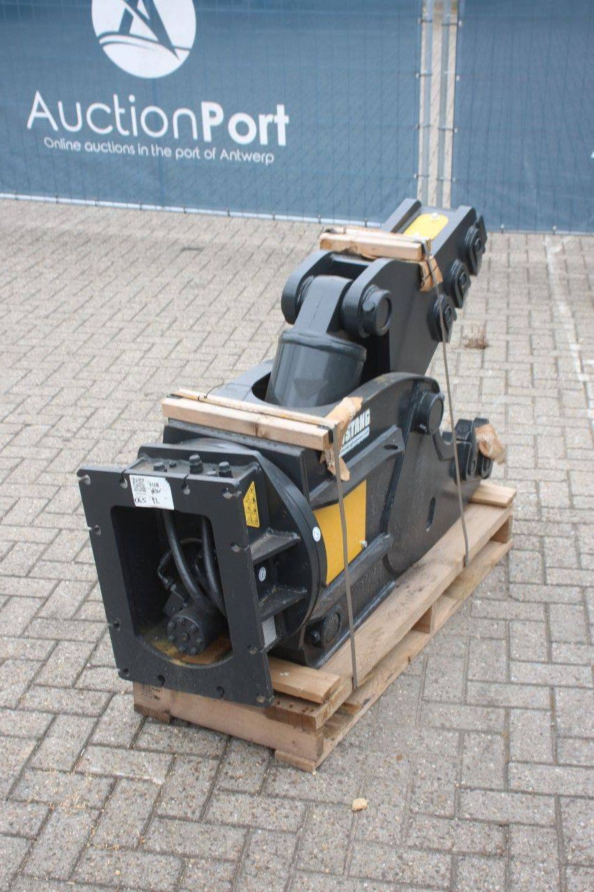 Mustang RH12 Betonbrecher 2022 Neu