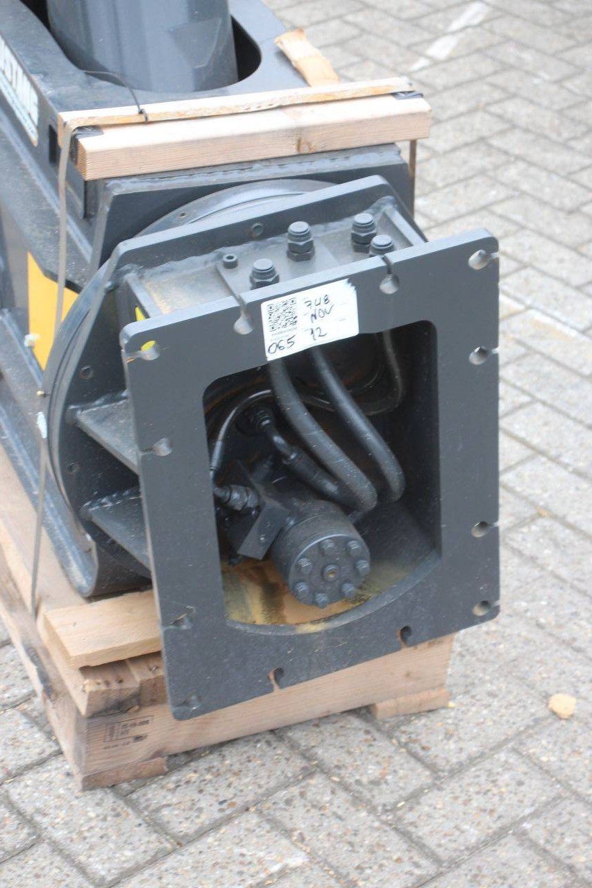 Mustang RH12 Betonbrecher 2022 Neu