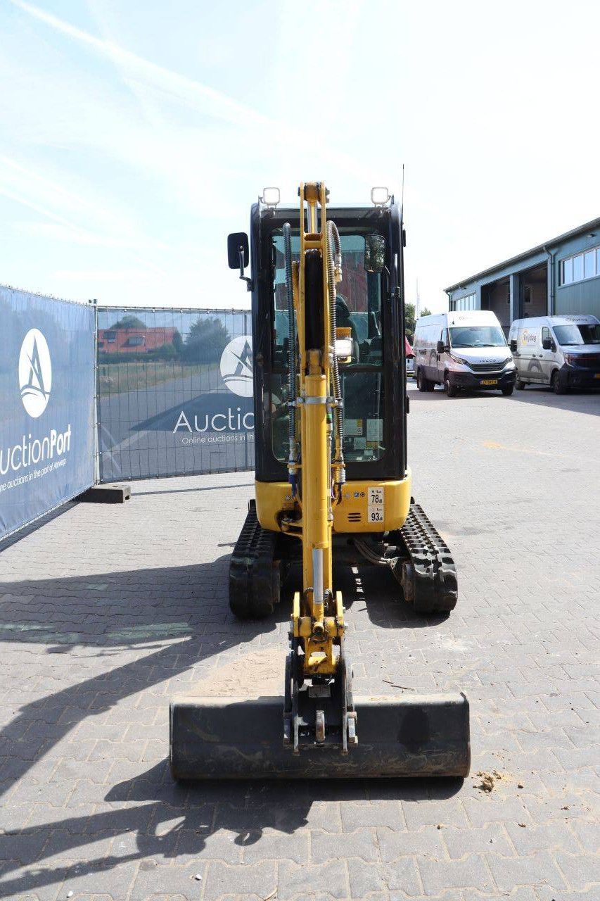 Minigraver Komatsu PC16R-3HS Diesel 2024