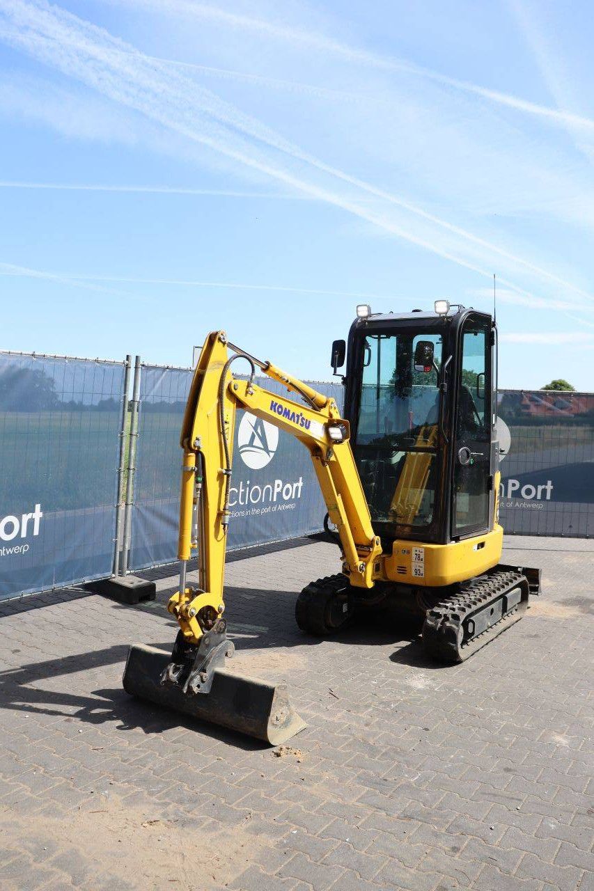 Minigraver Komatsu PC16R-3HS Diesel 2024